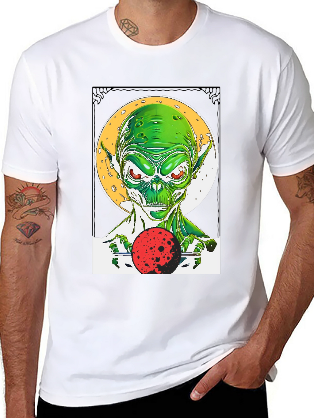Alien Graphic Tee - Sci-Fi Style